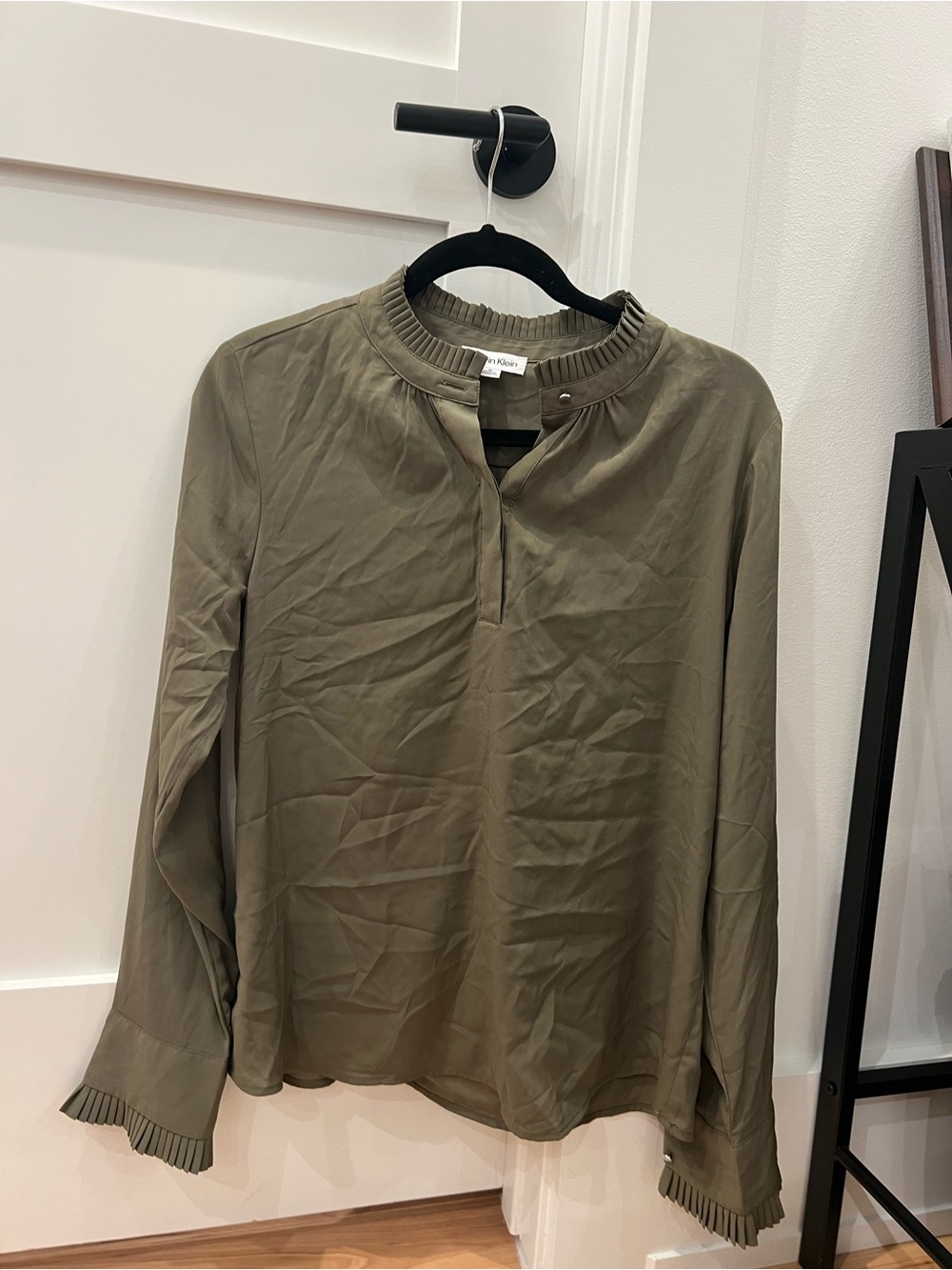 Calvin Klein Olive Green Long-Sleeve Pleated Cuff Blouse